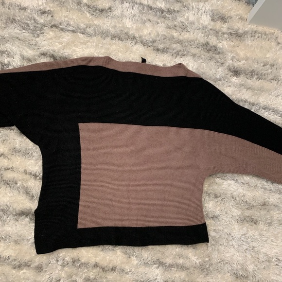 White House Black Market Black and Brown Women's Sweater - Picture 6 of 9